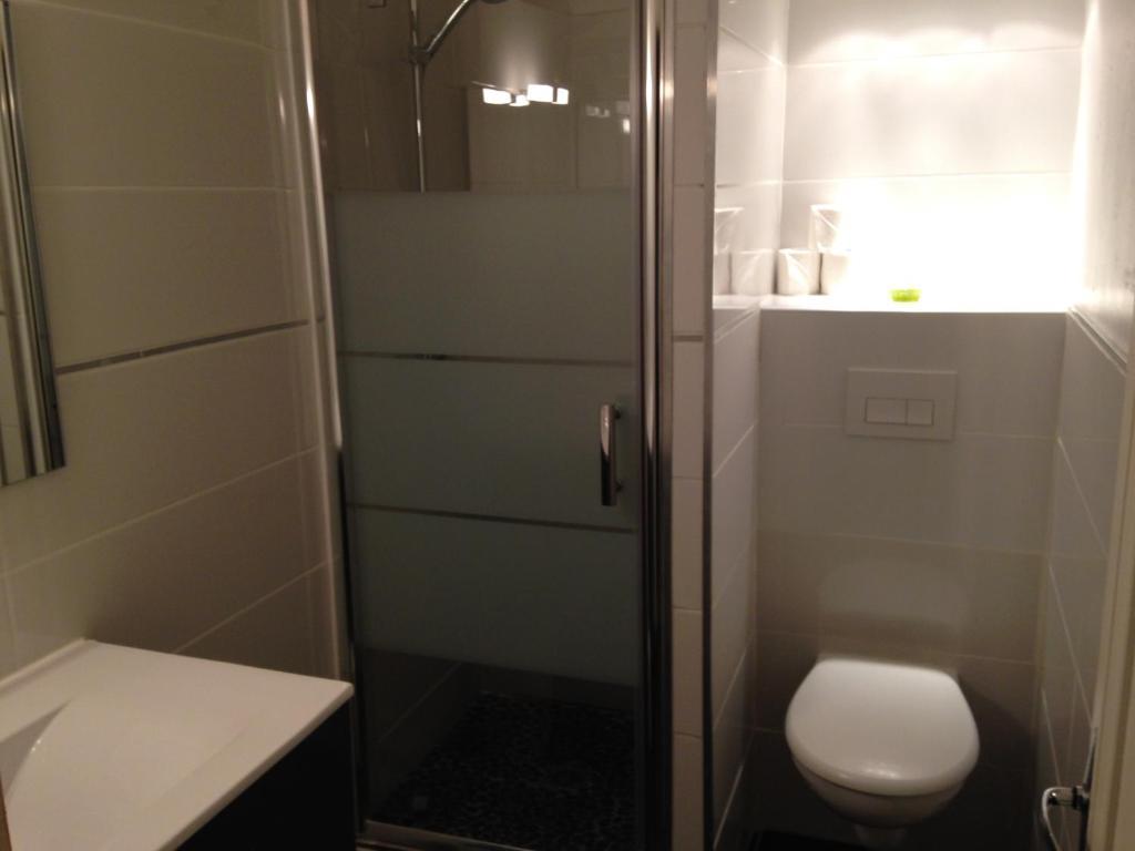 Hotel L'eau Des Collines 2*