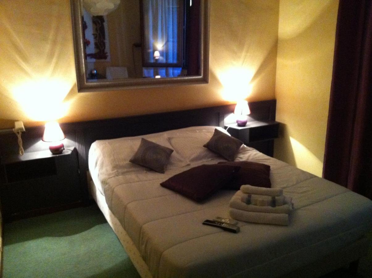 Hotel L'eau Des Collines 2*